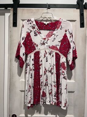 Umgee Red Floral V-Neck Boho Tunic Top